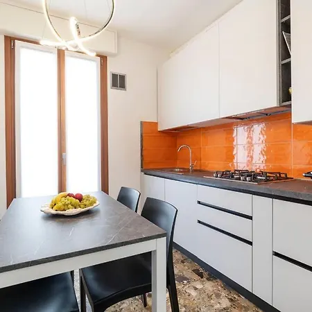 Venice Lido - House For 5 Apartment