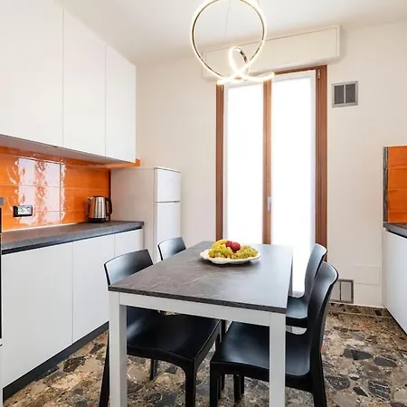 Apartment Venice Lido - House For 5