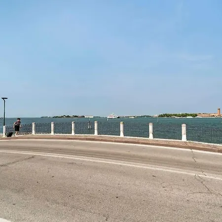 Venice Lido - House For 5 Apartment *